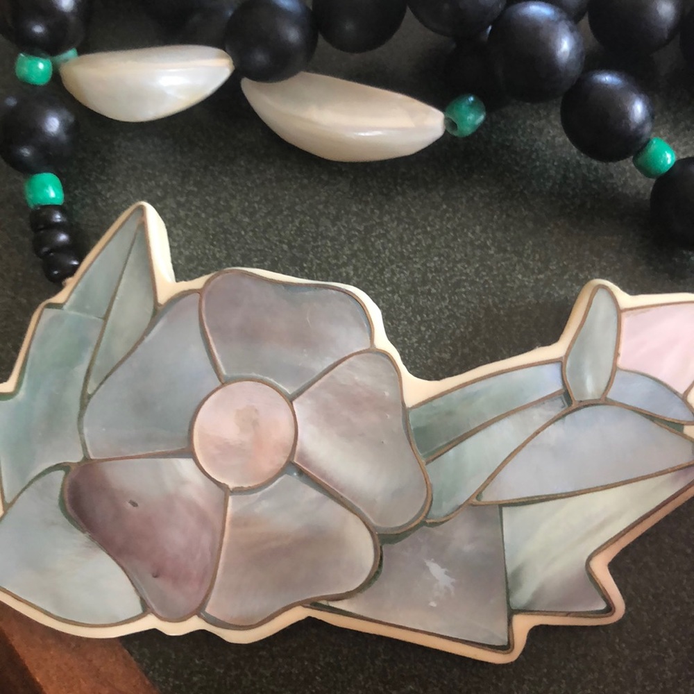 Vintage 80 statement necklace ceramic and floral 11 inch drop. - Picture 2 of 4
